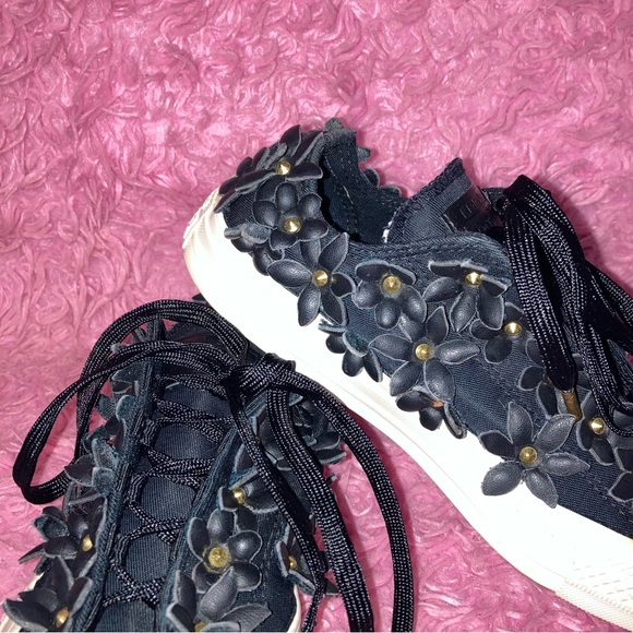 Converse X PatBo Chuck Taylor Studs & Flower Sneakers Black Size 6.5 - Picture 5 of 15